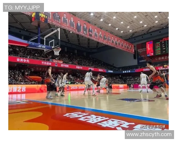 山东男篮主场对广厦首发出炉,比赛现场球市火爆